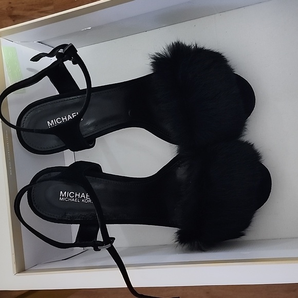 Michael Kors Shoes - Picture 6 of 6